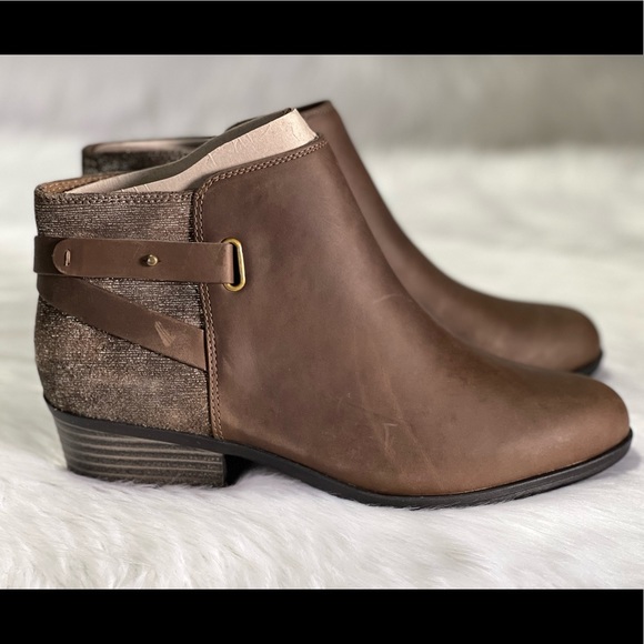 New Clarks Women's, Addiy Kara Ankle Boot - Picture 5 of 15